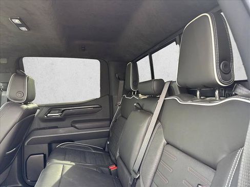 Used 2025 GMC Sierra 1500 AT4X AWD/4WD image 19