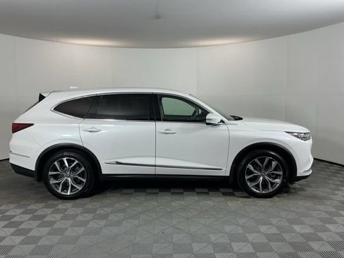 Used 2023 Acura MDX SH-AWD w/ Technology Package image 4