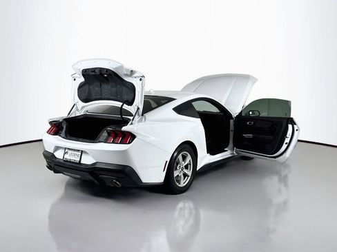 Used 2024 Ford Mustang Coupe RWD image 18