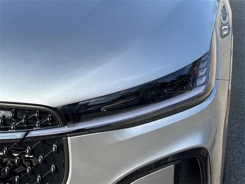 New 2025 Lincoln Nautilus Premier w/ Jet Appearance Package image 10