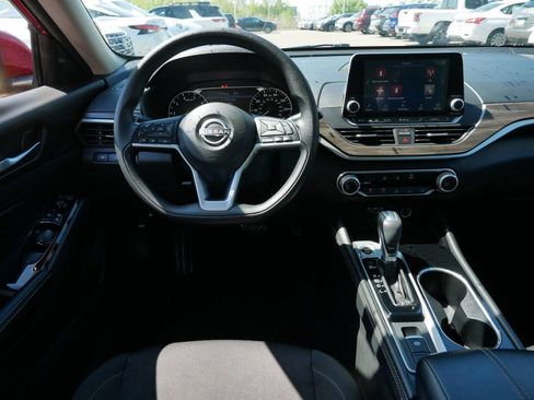 Certified 2023 Nissan Altima 2.5 SV AWD/4WD image 13