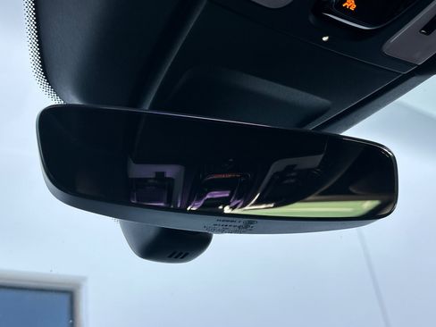 Used 2019 Porsche Panamera 4 AWD/4WD image 24