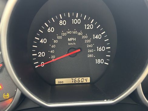 Used 2005 Lexus SC 430 Convertible image 12