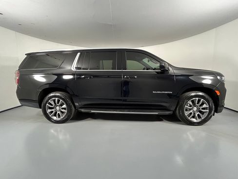 Used 2021 Chevrolet Suburban LS w/ Driver Alert Package RWD image 8
