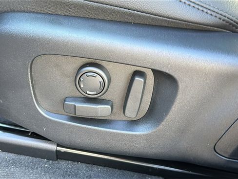 New 2026 Land Rover Range Rover Velar S image 11