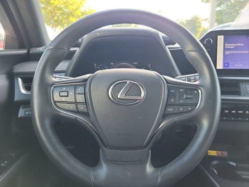 Used 2023 Lexus UX 250h FWD w/ Accessory Package (Z1) image 18