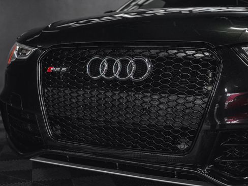 Used 2013 Audi RS 5 AWD/4WD image 3