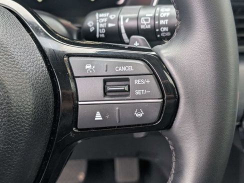 Certified 2025 Honda Pilot Touring image 25