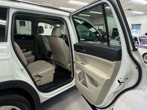Used 2022 Volkswagen Atlas SE AWD/4WD image 24