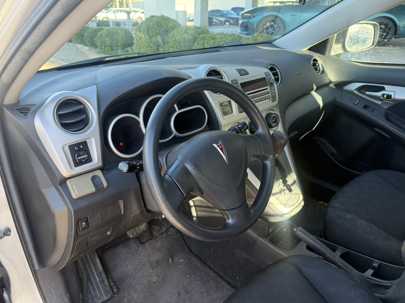 Used 2009 Pontiac Vibe AWD w/ Preferred Package image 8