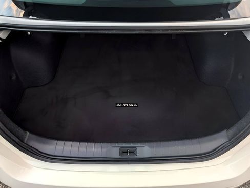 Used 2025 Nissan Altima 2.5 SR FWD image 26