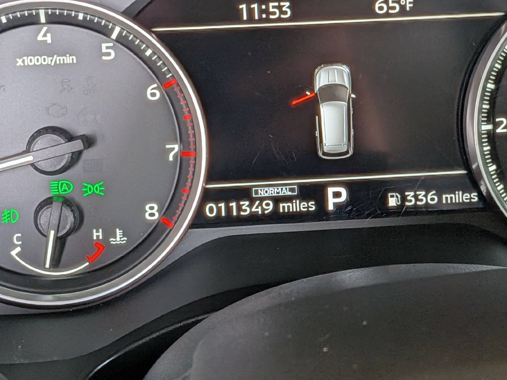 Used 2025 Mitsubishi Outlander SE AWD/4WD image 21