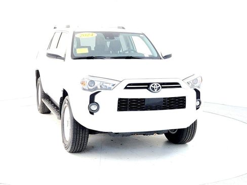 Used 2024 Toyota 4Runner SR5 image 8