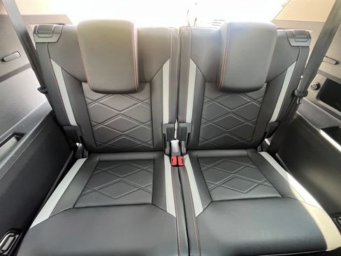 Certified 2026 Volkswagen Atlas Peak Edition AWD/4WD image 28