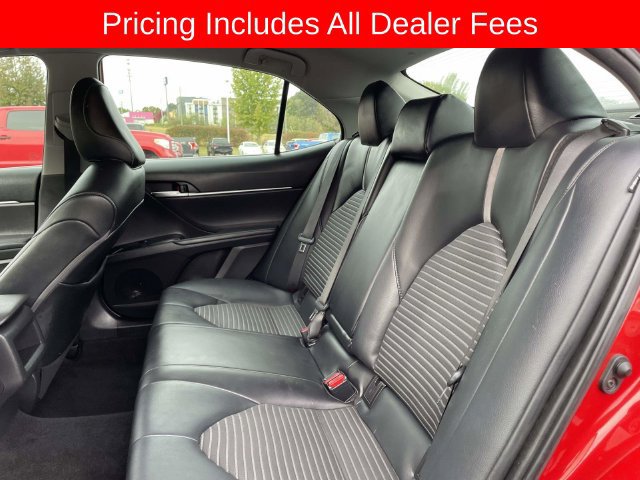 Used 2020 Toyota Camry SE FWD image 15