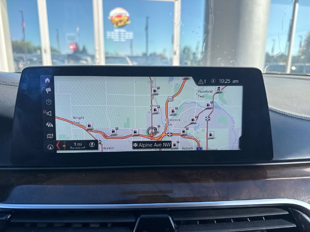 Used 2018 BMW 530i xDrive AWD/4WD image 14