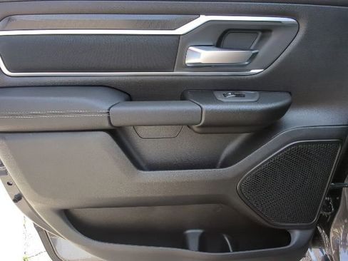 New 2026 RAM 1500 4x4 Crew Cab image 32