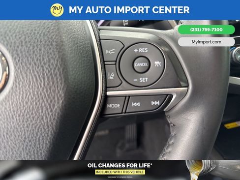 Used 2023 Toyota Camry XLE image 17