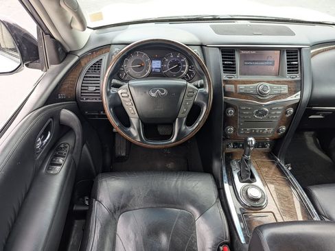 Used 2014 INFINITI QX80 4WD w/ Deluxe Touring Package image 27