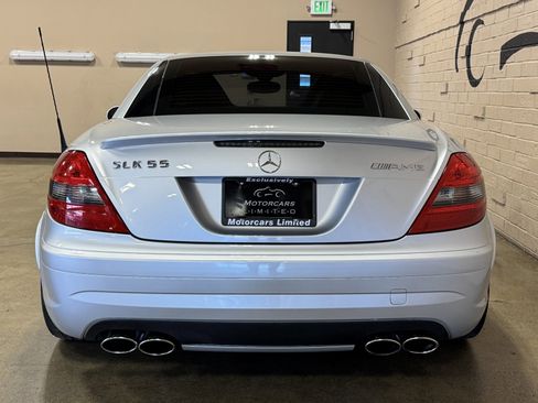 Used 2005 Mercedes-Benz SLK 55 AMG image 7