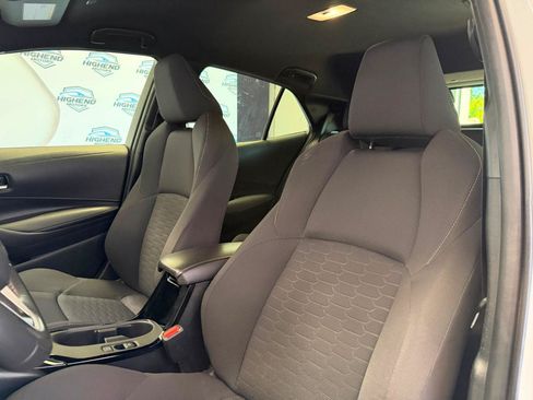 Used 2023 Toyota Corolla SE w/ SE Premium Package FWD image 15