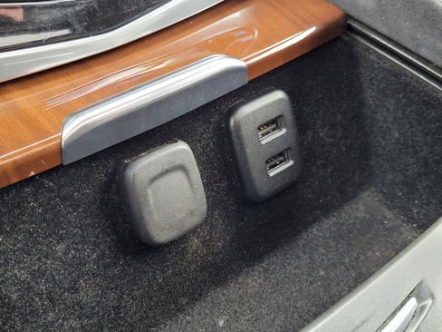 Used 2019 Cadillac Escalade Luxury image 27