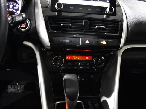 Used 2022 Mitsubishi Eclipse Cross SE image 23