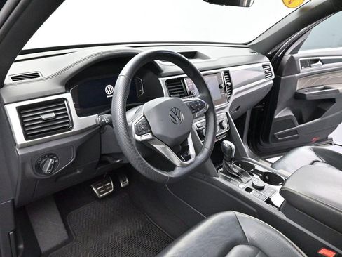 Used 2023 Volkswagen Atlas Cross Sport SEL Premium R-Line AWD/4WD image 17