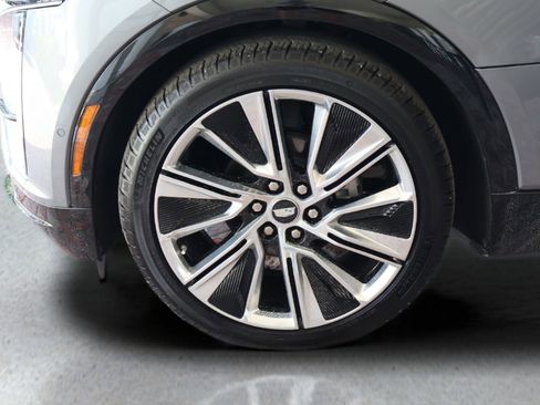 Certified 2023 Cadillac Lyriq 2WD image 9