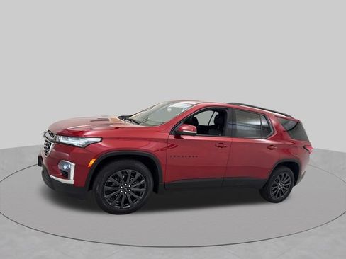 Used 2023 Chevrolet Traverse RS AWD/4WD image 2