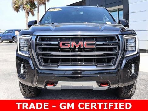 Used 2022 GMC Yukon AT4 w/ Technology Package AWD/4WD image 3