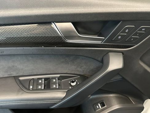 Used 2018 Audi SQ5 Premium Plus w/ Navigation Package image 11