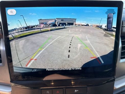 Used 2023 Ford Expedition XLT image 26