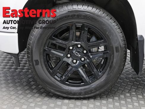 Used 2024 Chevrolet Silverado 1500 Custom w/ LPO, Dark Essentials Package AWD/4WD image 32