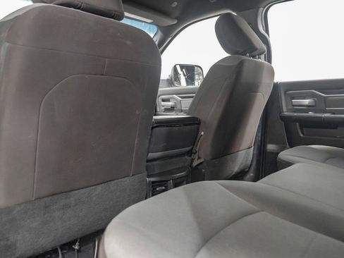 Used 2022 RAM 2500 Big Horn AWD/4WD image 36
