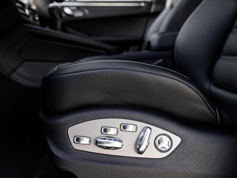 New 2026 Porsche Macan GTS image 22