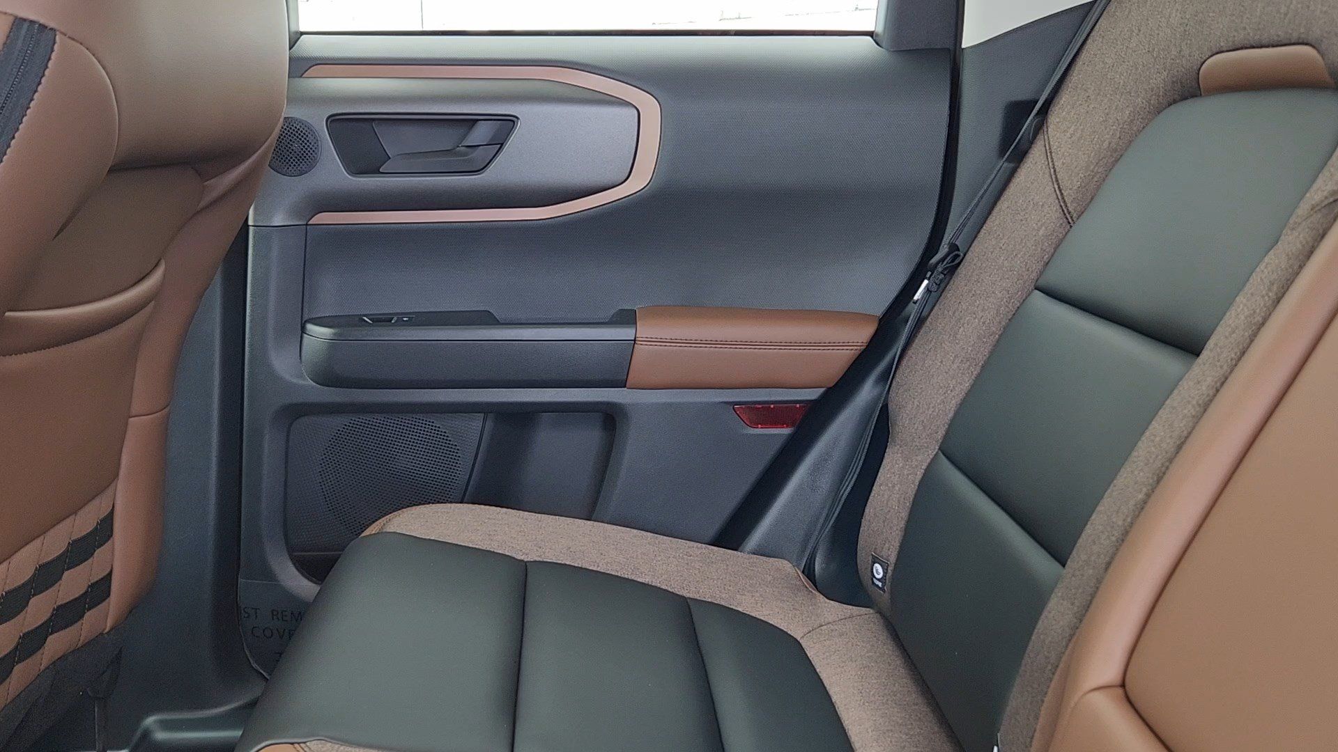 New 2026 Ford Bronco Sport Outer Banks w/ Outer Banks Tech Package+ AWD/4WD image 16