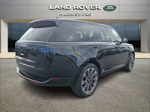 New 2025 Land Rover Range Rover SE AWD/4WD image 5