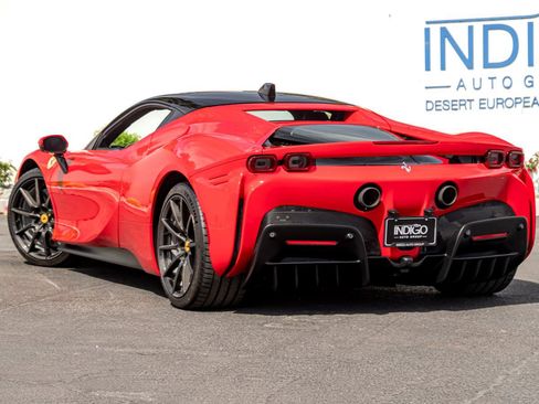 Used 2022 Ferrari SF90 Stradale AWD/4WD image 9