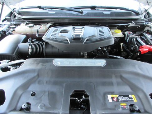 Used 2023 Jeep Wagoneer L Series III w/ Premium Group I image 53