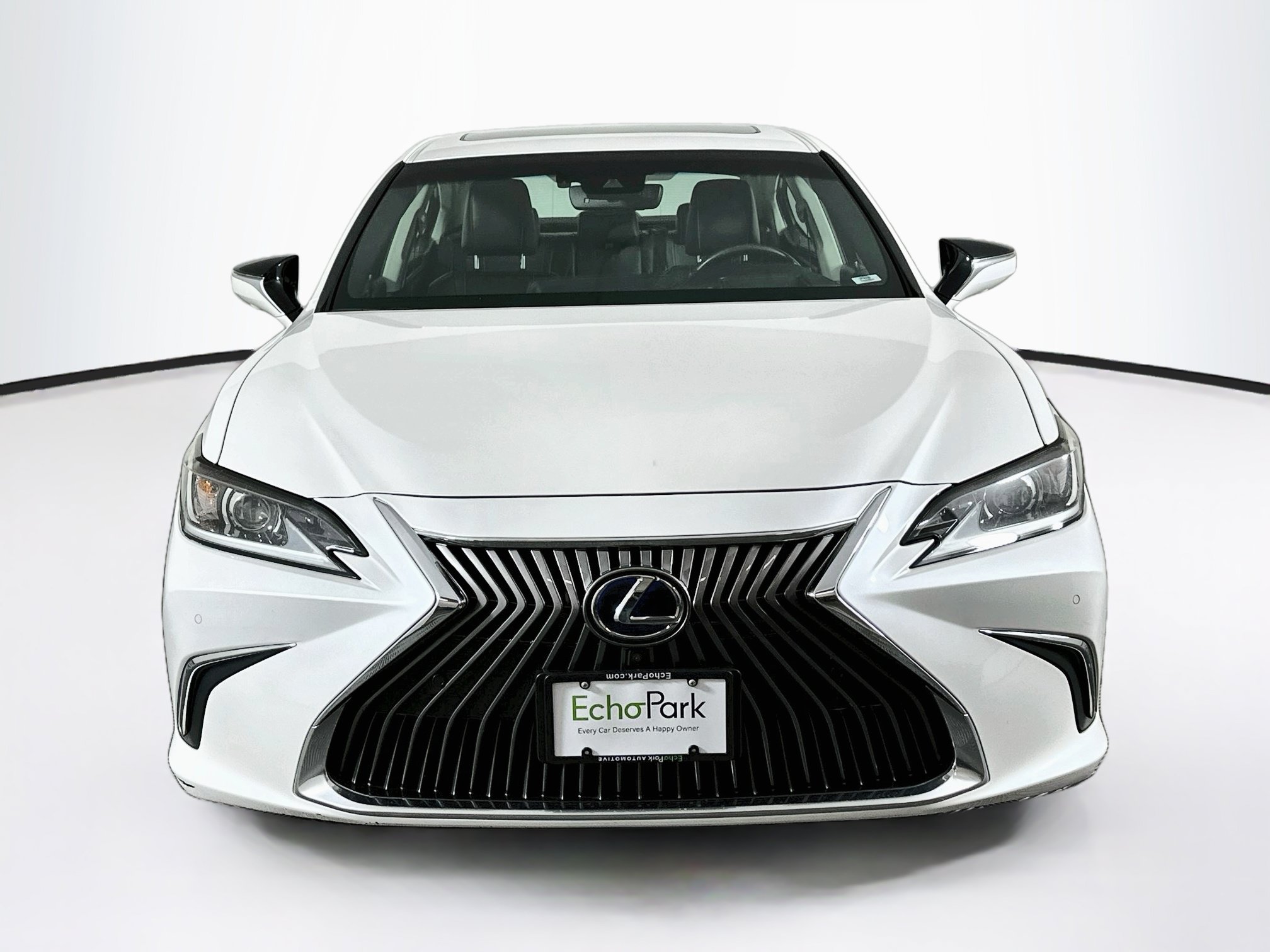 Used 2019 Lexus ES 300h w/ Accessory Package 2 FWD image 2