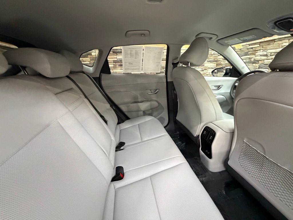 Certified 2026 Hyundai Kona SEL Premium AWD/4WD image 31