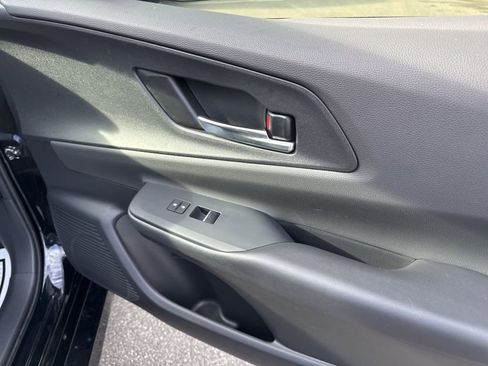 Used 2023 Toyota Prius Prime Premium image 18