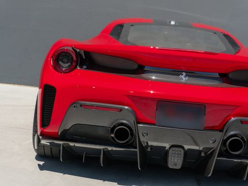 Used 2019 Ferrari 488 Pista Coupe RWD image 52
