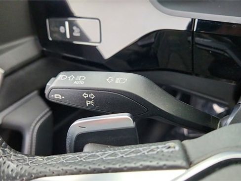 Used 2023 Audi e-tron S Prestige w/ Prestige Package image 41