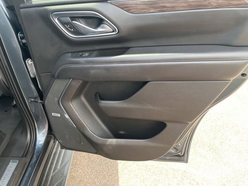 Used 2021 Chevrolet Tahoe LT RWD image 32