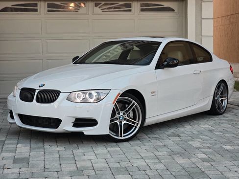 Used 2011 BMW 335is Coupe image 1