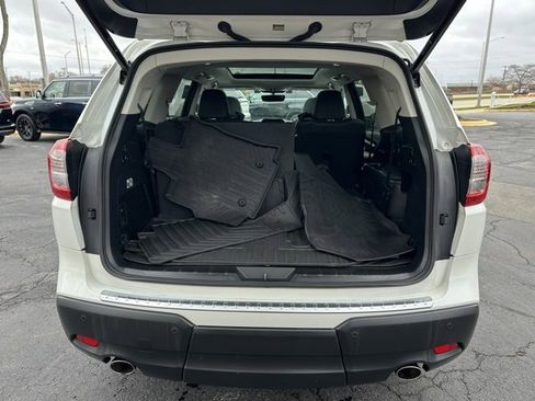 Used 2022 Subaru Ascent Limited w/ Technology Package image 17