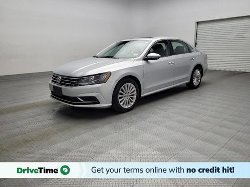 Used 2017 Volkswagen Passat 1.8T SE image 1