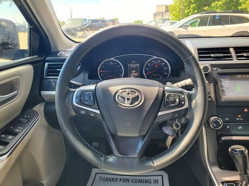 Used 2017 Toyota Camry SE FWD image 9